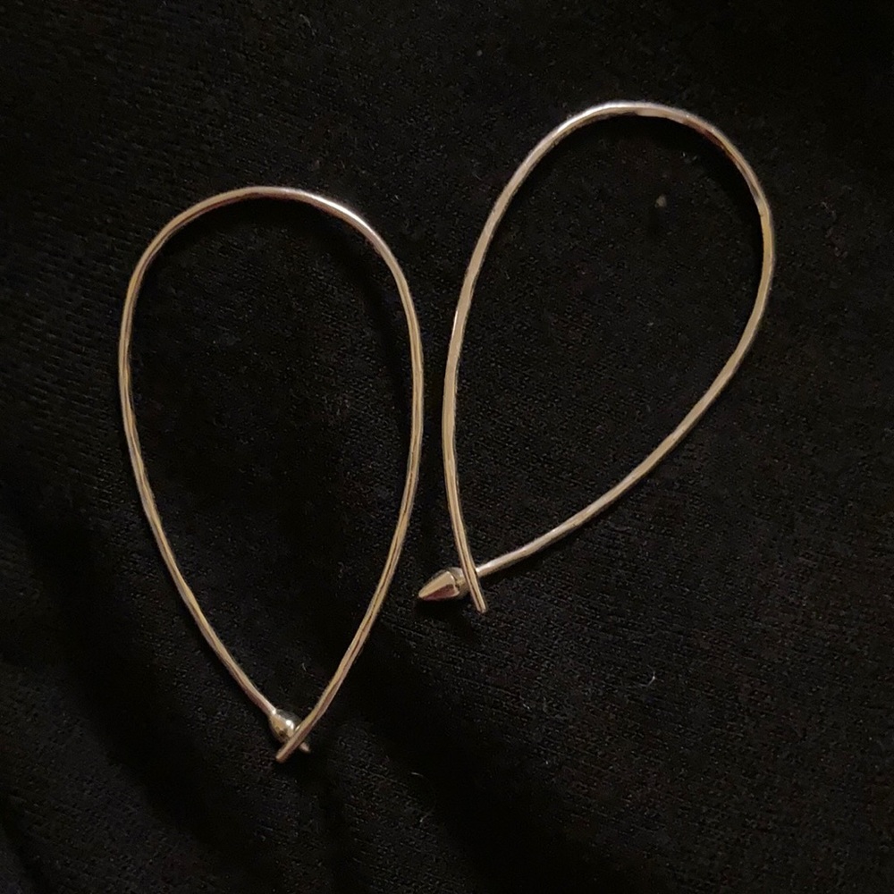 Stella & Dot small hammered hoops silver